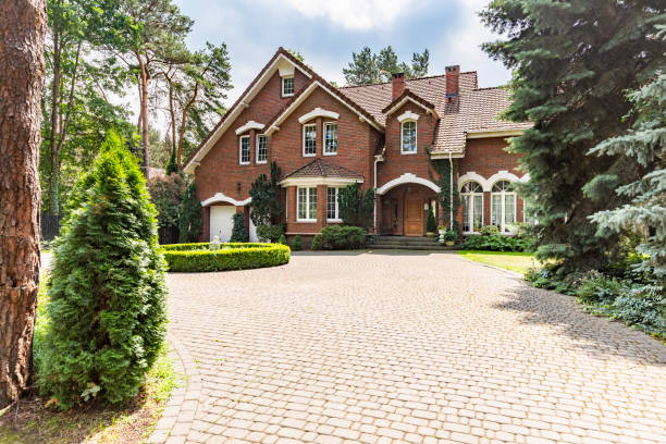 Best Interlocking Paver Driveways in Golden Hills, CA